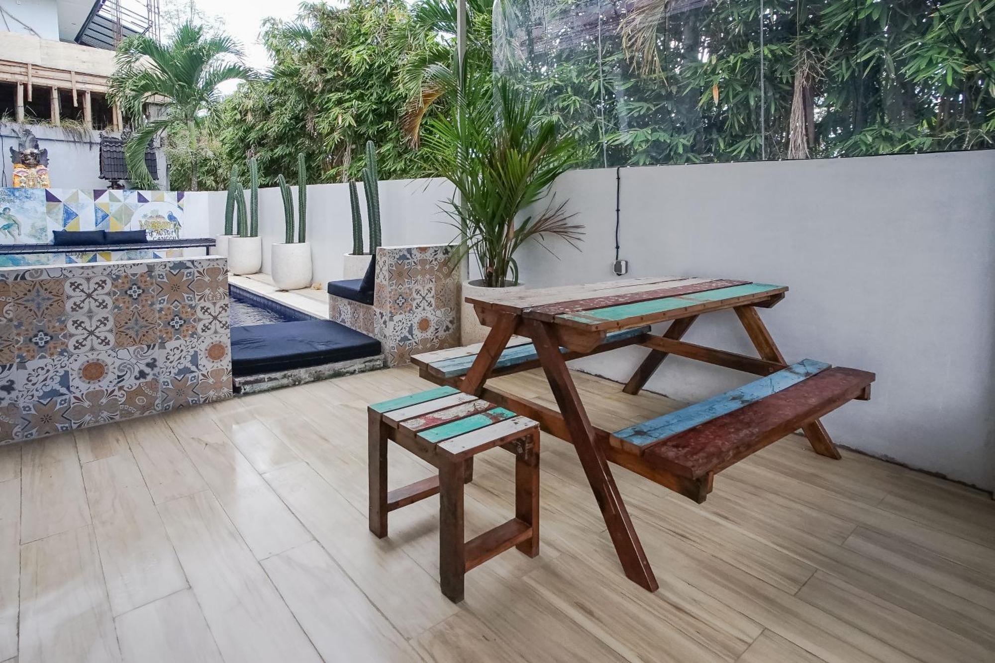 Margarita Surf Hostel Canggu Экстерьер фото