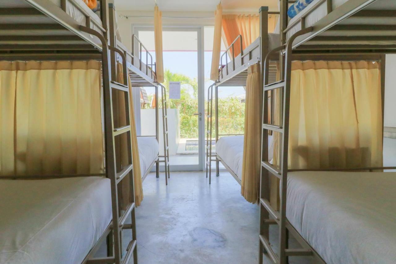 Margarita Surf Hostel Canggu Экстерьер фото